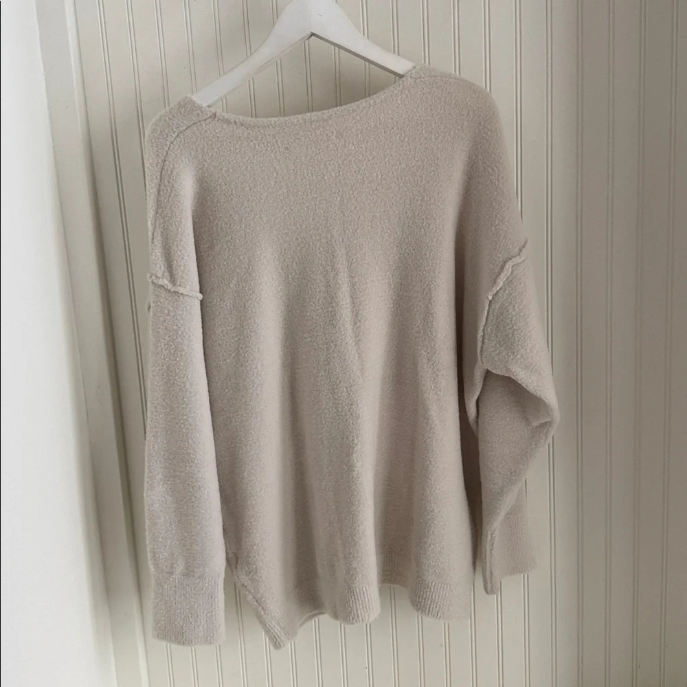 Aritzia Cream V-Neck Sweater - Picture 6 of 6